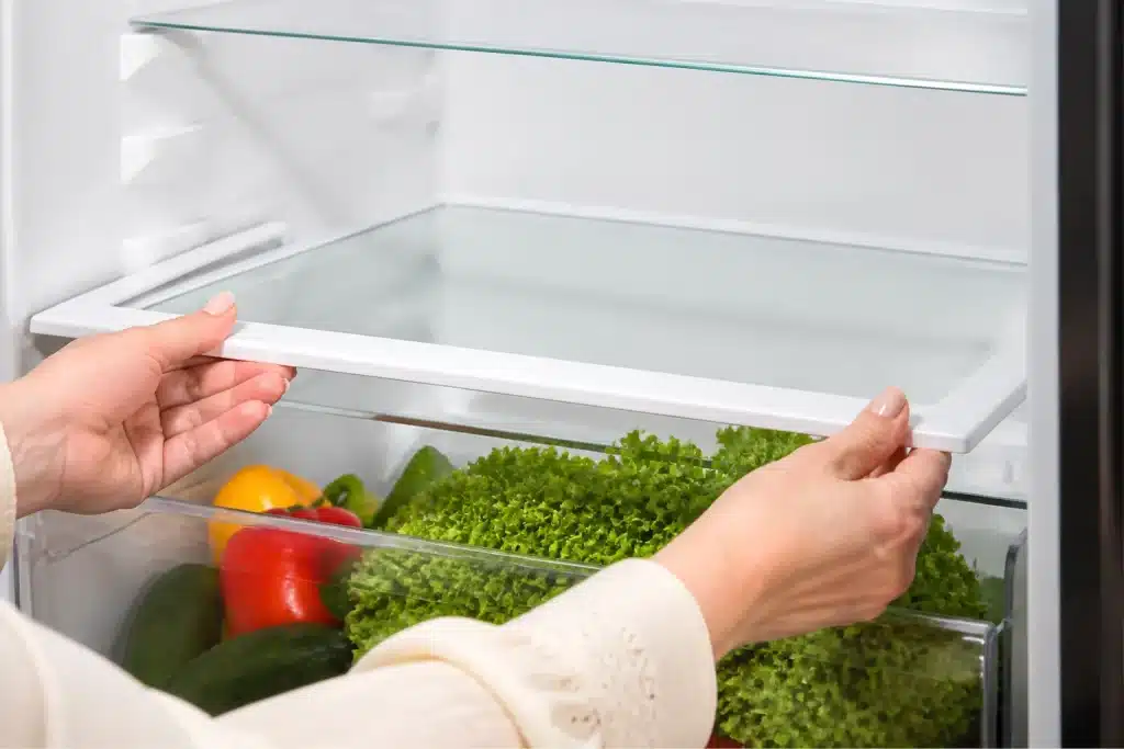 Demi bouchon liege pose tablette refrigerateur legumes